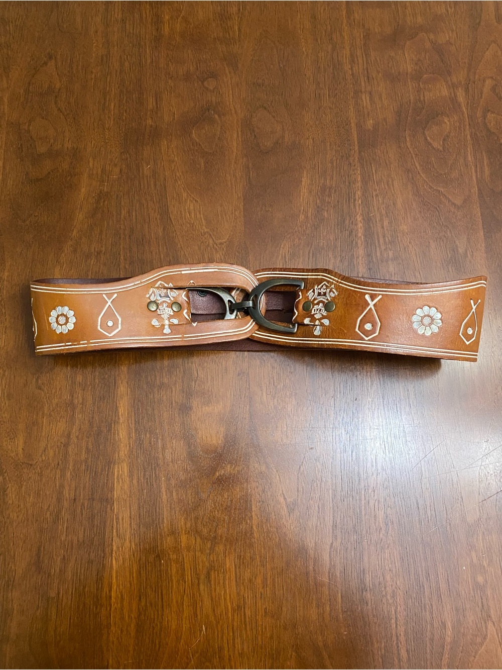 Linea Pelle Wide Leather Floral Tooled Adjustable Belt - M